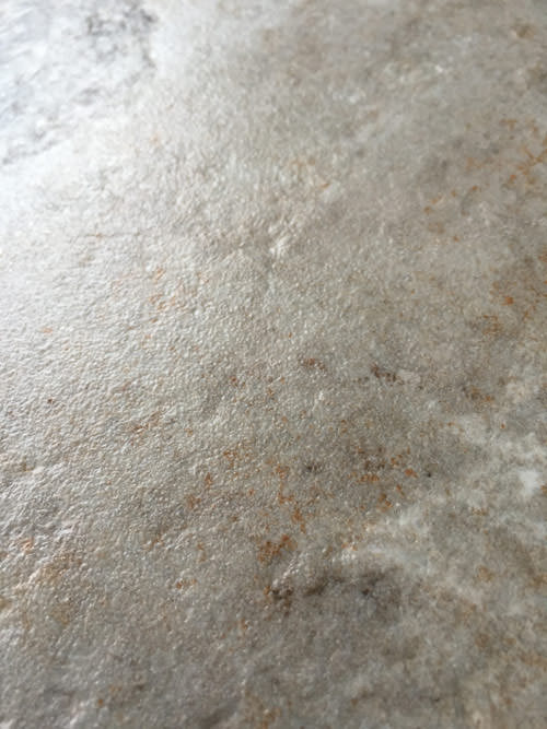 Neutral GRA grits and microgrits